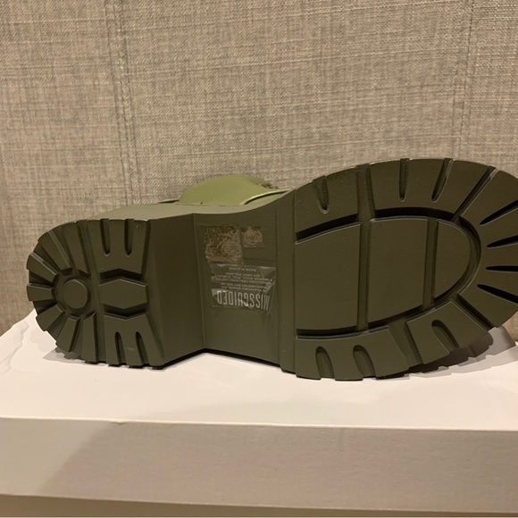 Womens Khaki Boots - Picture 3 of 3